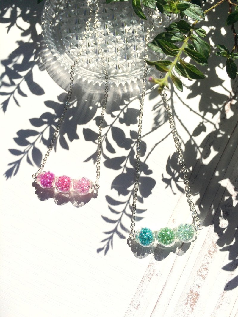 *Haku·Neko* Mr.Bean粉红三色枝豆玻璃珠颈链 (锁骨链) - 颈链 - 玻璃 