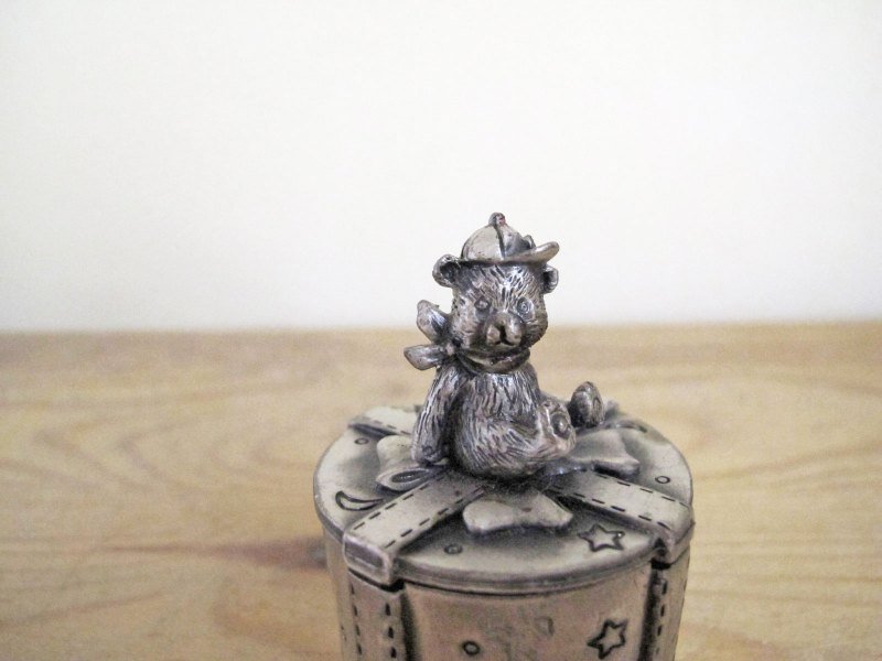 【endorphin】领巾小熊饰品珠宝铁盒 - 植栽/盆栽 - 其他金属 灰色