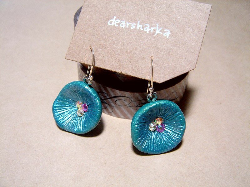 POPPY FLOWER 罂粟花．银蓝．设计手作款 925 纯银小耳勾 [订制激似款] - 耳环/耳夹 - 宝石 