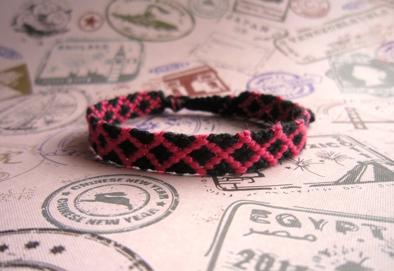 我不是错误 幸运绳编织手环 (可选色) - 手链/手环 - 棉．麻 黑色