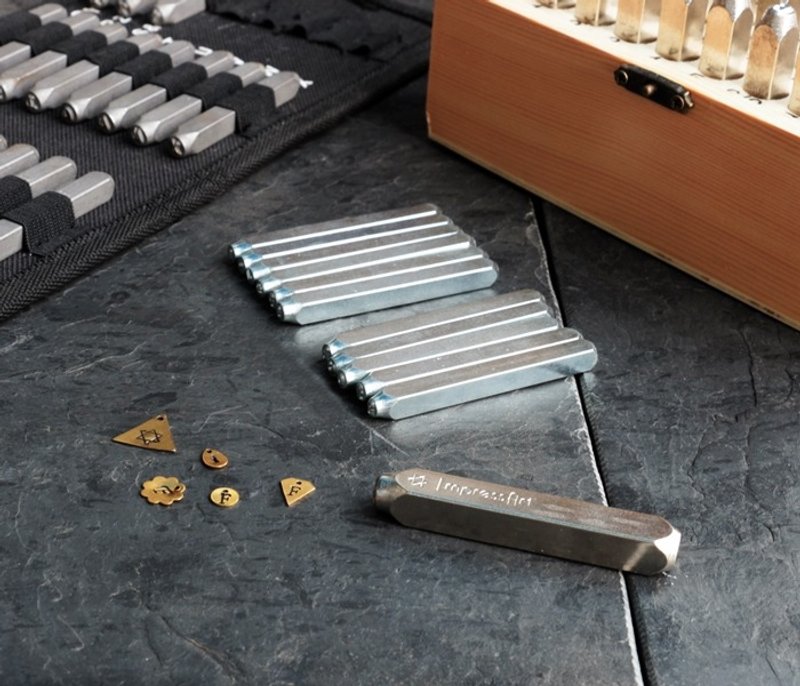 手敲刻字定制换购 <适用于本馆订制品换购> - 其他 - 其他金属 