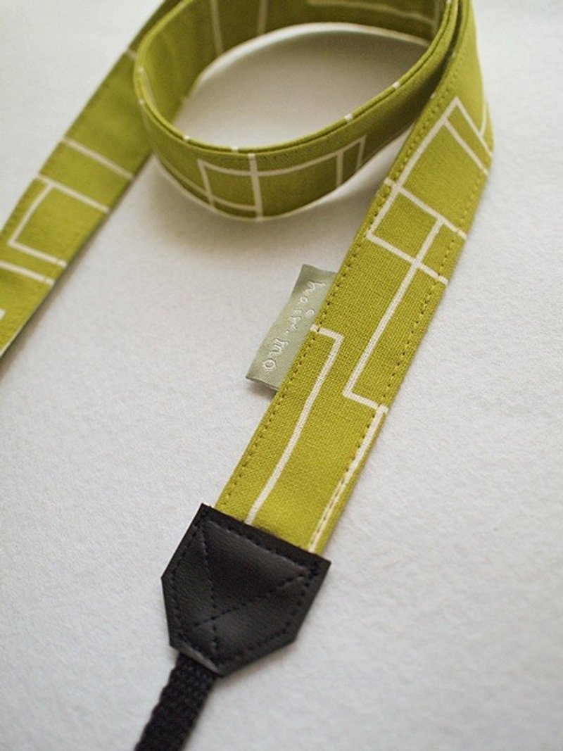 Adele Hsu订制。极简线条单孔相机带皮片快拆组-绿(单孔)+绣 - 证件套/卡套 - 其他材质 绿色