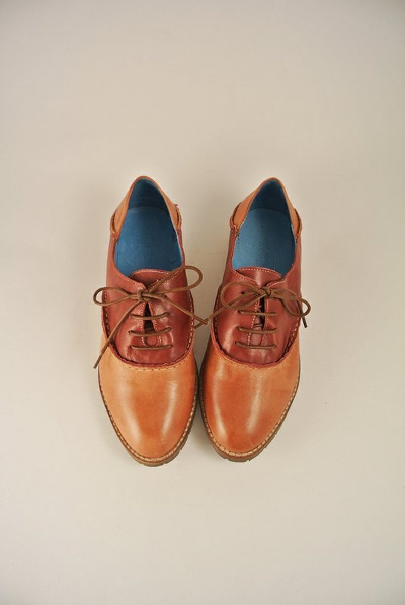 去动物园郊游会唱歌。咖啡豆腊牛皮擦色双拼牛津。 - 女款休闲鞋 - 真皮 