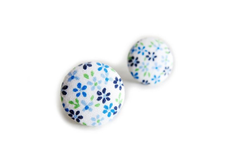 布扣耳环 蓝色小花 可做夹式耳环 - 耳环/耳夹 - 其他材质 蓝色