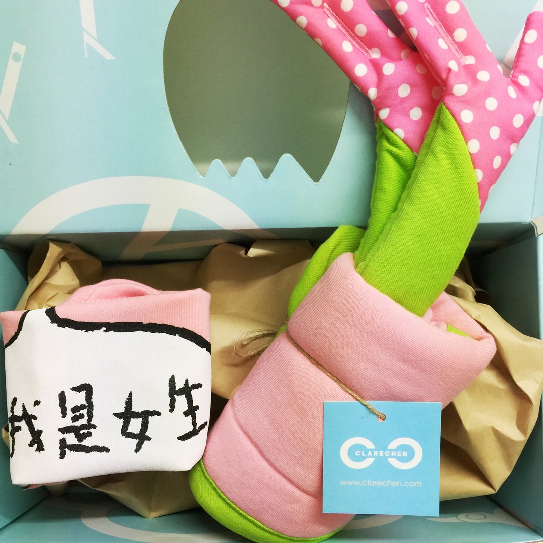 弥月小礼 happy combo 5 迷你裙毯+ 2条发声围兜 - 满月礼盒 - 棉 粉红色