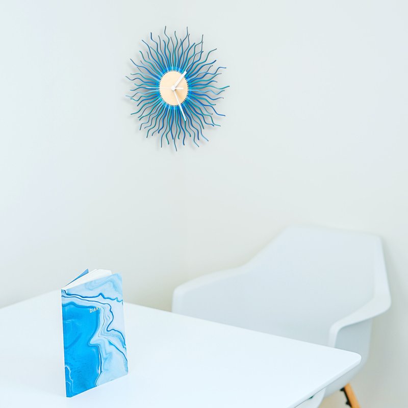 Radium蓝色 - 现代雷射切割蓝色和青色木质挂钟 - 摆饰 - 木头 蓝色