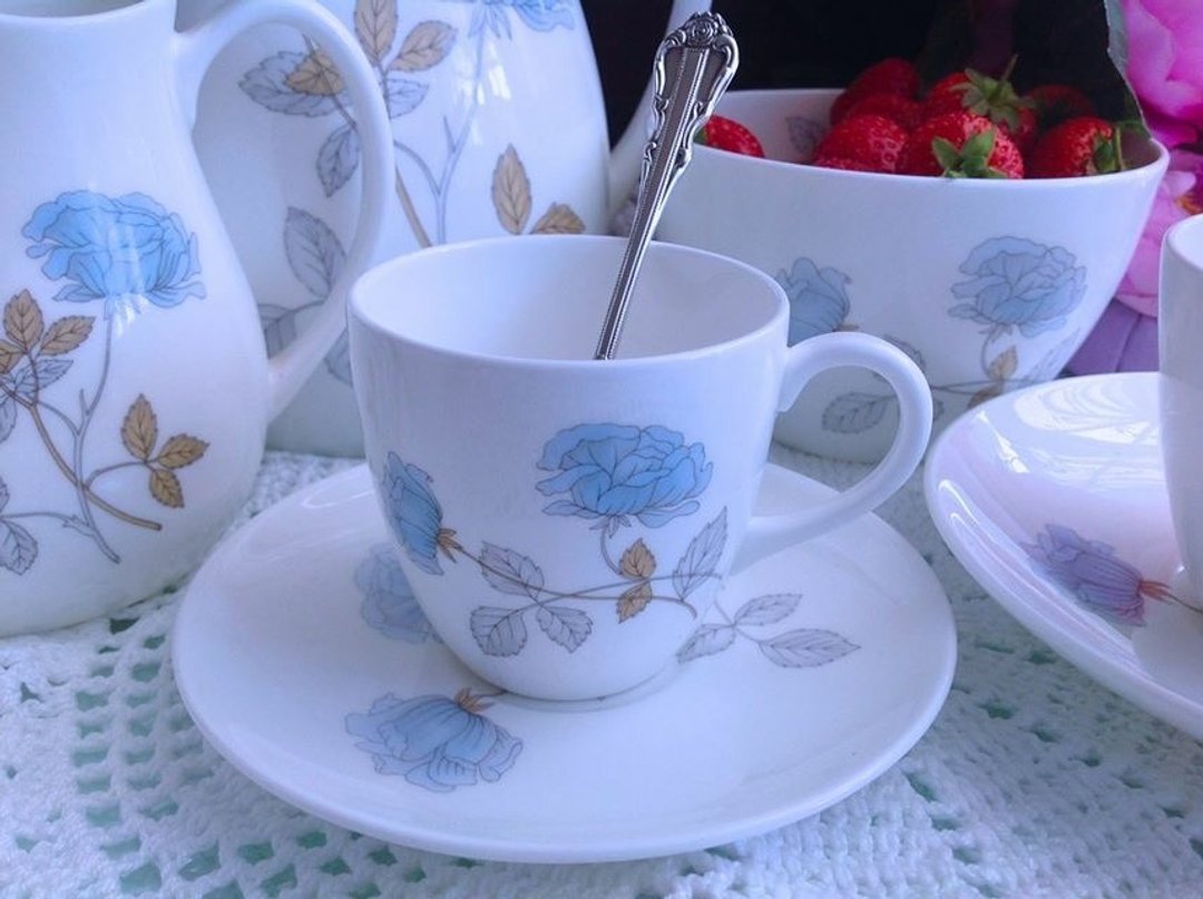 英国骨瓷Wedgwood Ice Rose冰玫瑰咖啡杯两件组 库存品 - 咖啡杯/马克杯 - 瓷 蓝色