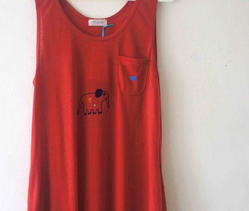 砖块红色舒服长长口袋背心 ﹅卫星下面一片海上面的热气球﹅ 白色靠山圆圆月亮﹅抬头大象（三种图案） - 女装背心 - 棉．麻 红色