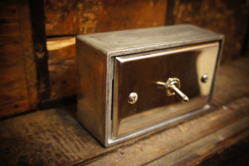 Edison-industry 复古 工业风 LOFT 工业开关  正规尺寸 一开 - 灯具/灯饰 - 其他金属 卡其色