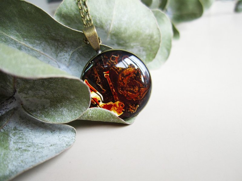 〆零件改造项链_意外的琥珀(圆) - 项链 - 其他金属 咖啡色