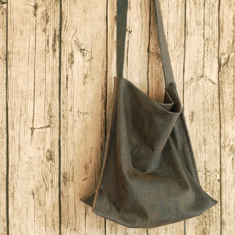 牛仔很忙　T型打角　流浪包延伸款　洗旧　可斜背　限量 - 侧背包/斜挎包 - 其他材质 蓝色