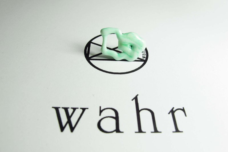 【Wahr】白绿大圈小圆耳环 - 耳环/耳夹 - 其他材质 多色