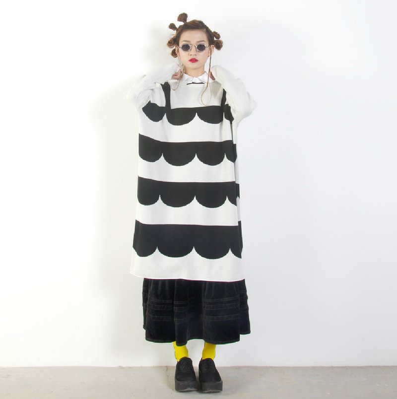 纯棉波浪小围裙长袖针织衫 两色可选 - imakokoni - 女装上衣 - 棉．麻 黑色