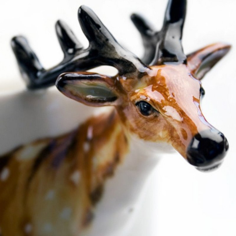 圣诞【可刻字的动物马克杯】Blue Witch英国手绘杯 梅花鹿 立体刻字陶瓷马克杯 - 酒杯/酒器 - 其他材质 咖啡色