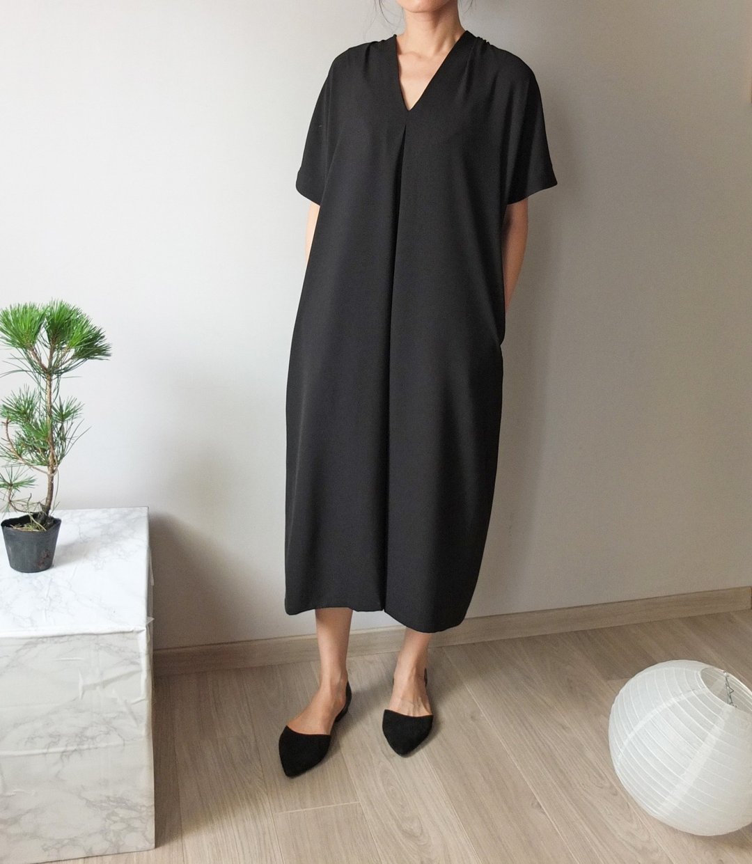 都市女人的黑色主调 中长版折领天丝亚麻洋装 - 洋装/连衣裙 - 丝．绢 黑色