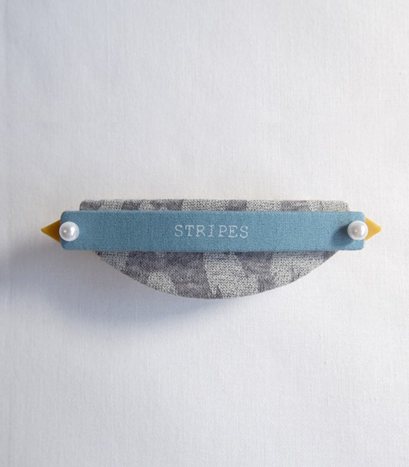 幽浮发夹 / 灰色（豹纹）x 浅蓝色 - 发饰 - 其他材质 灰色