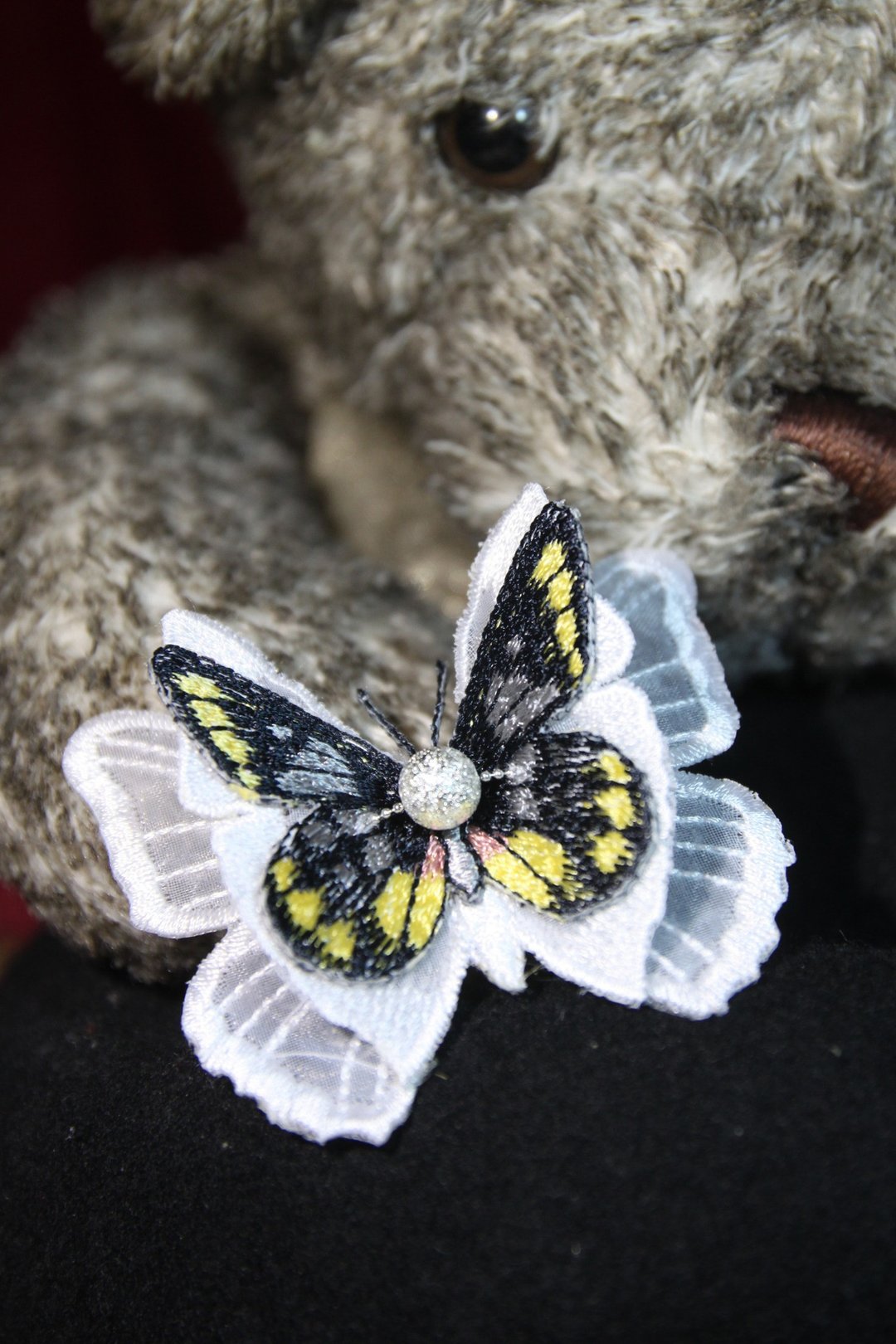 Butterfly  embroidery pin双层布蝴蝶扣针 - 胸针 - 其他材质 多色