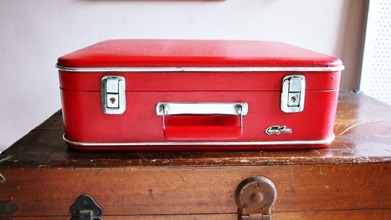 台湾老货-红色老皮箱(含运)-开店布置陈列/拍照道具 - 行李箱/行李箱保护套 - 其他材质 红色