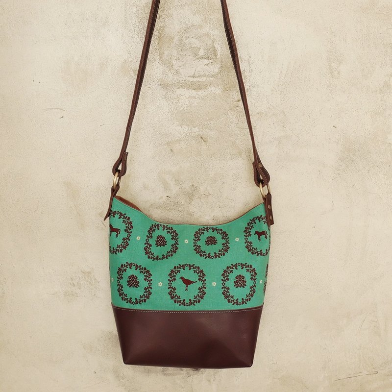 动物贵族　垂坠斜背包S号　羊皮+日本名师布　牛皮提把　湖蓝绿　紫咖啡羊皮 - 侧背包/斜挎包 - 真皮 绿色
