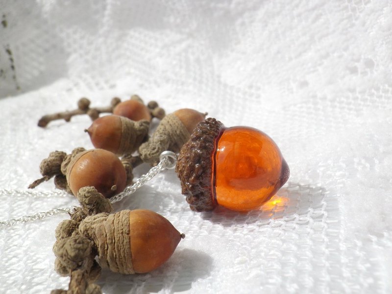 Anny's workshop手作押花饰品，橡果子项链 - 项链 - 塑料 