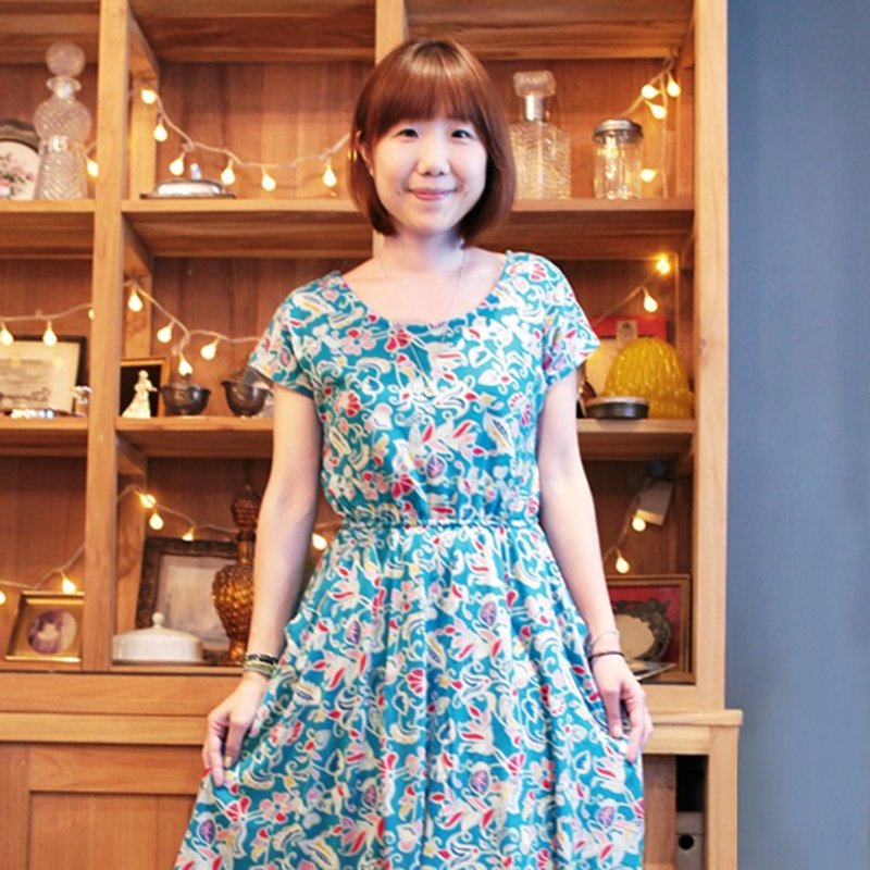 土耳其蓝花纹弹性伞洋 - 洋装/连衣裙 - 其他材质 