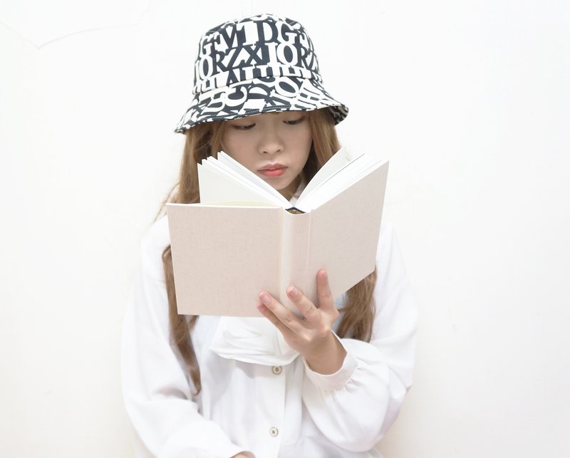 Mouton blanC 好春日渔夫帽 _ 线条上的字母们 - 帽子 - 其他材质 黑色