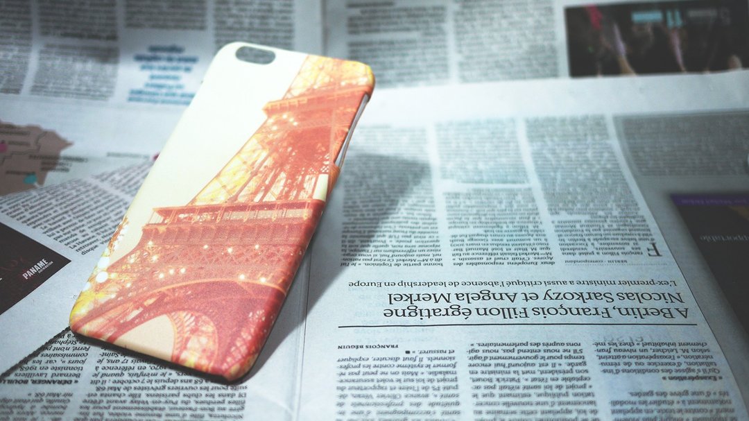 【好好去旅行】手机壳◆◇◆铁塔与旋转木马◆◇◆ for Iphone 5/5S/SE, 6/6S, 6+/6S +, 7/7+, 8/8+/ X - 手机壳/手机套 - 塑料 橘色