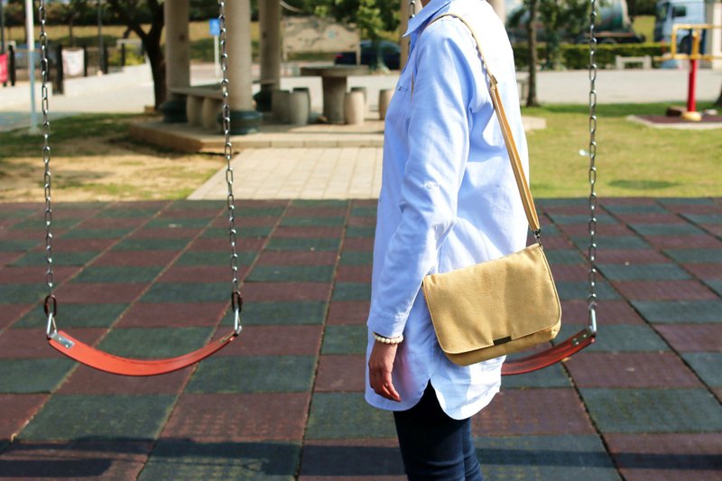 Chez。方圆系列　改版方圆七里 - 暖鹅黄 - 侧背包/斜挎包 - 聚酯纤维 黄色