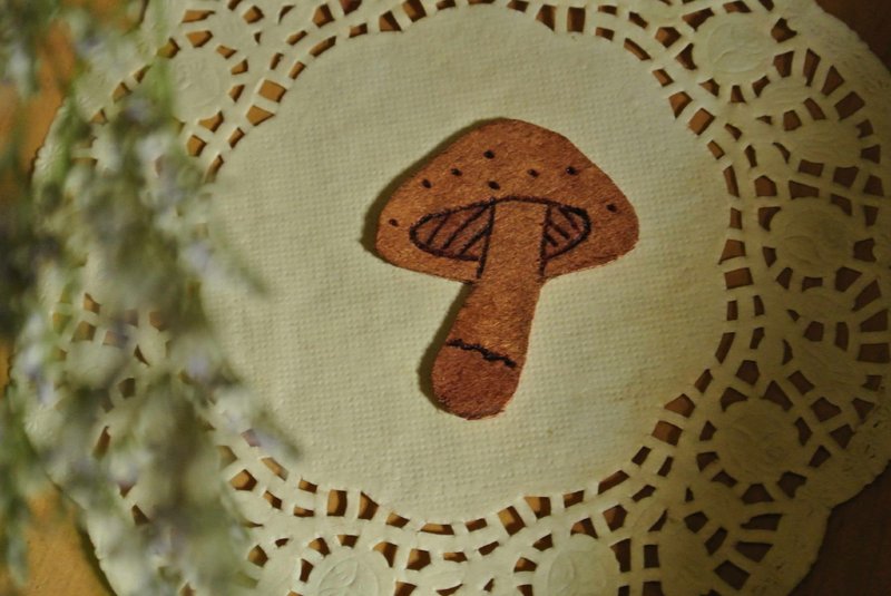 【 T - C 】 复古 皮革 别针 胸针 - 胸针 - 其他材质 