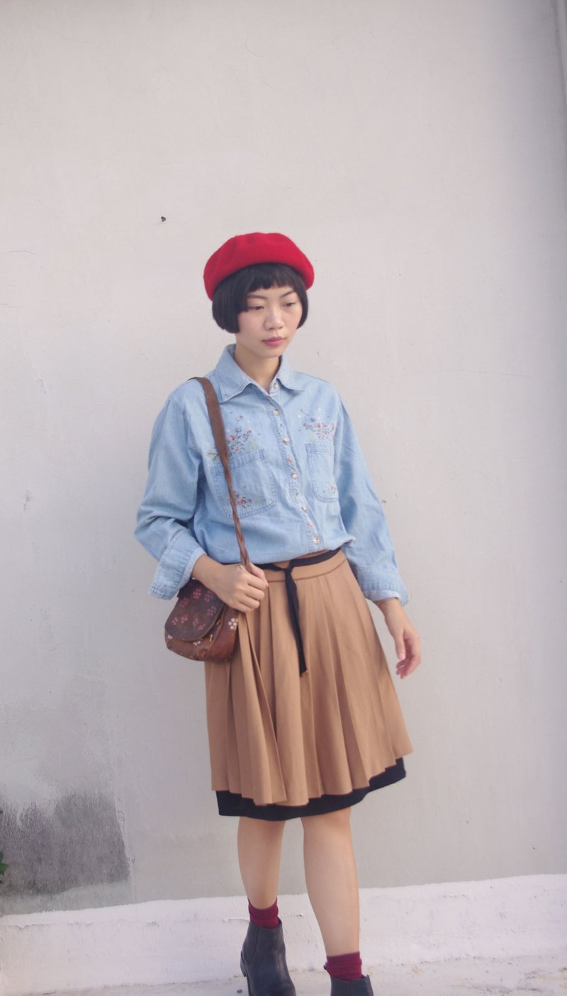 4.5studio-日本扛回下北泽古着-细致刺绣花卉浅蓝色长袖牛仔衬衫 - 女装衬衫 - 其他材质 蓝色