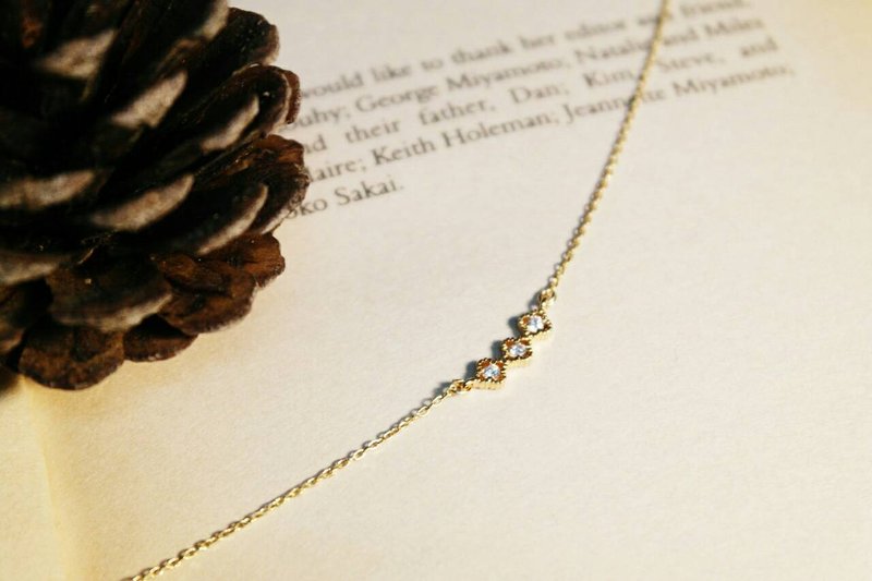 ::女孩系列:: 方形蕾丝小花锆石 极细手链 - 手链/手环 - 宝石 