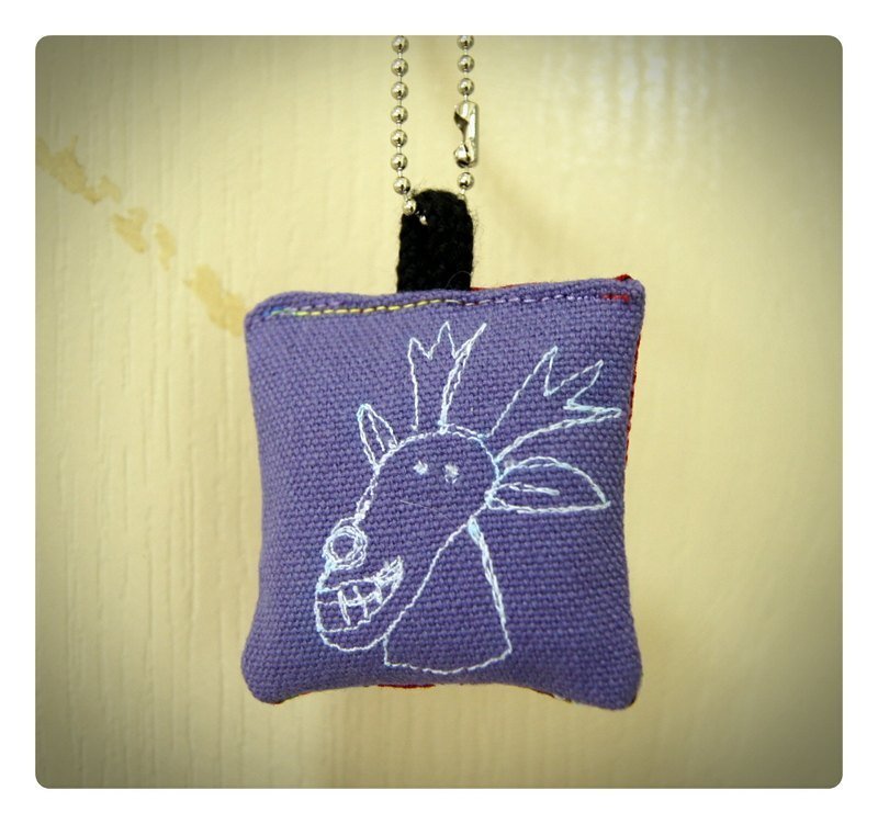 小吊饰(我真的是麋鹿) - 吊饰 - 其他材质 紫色