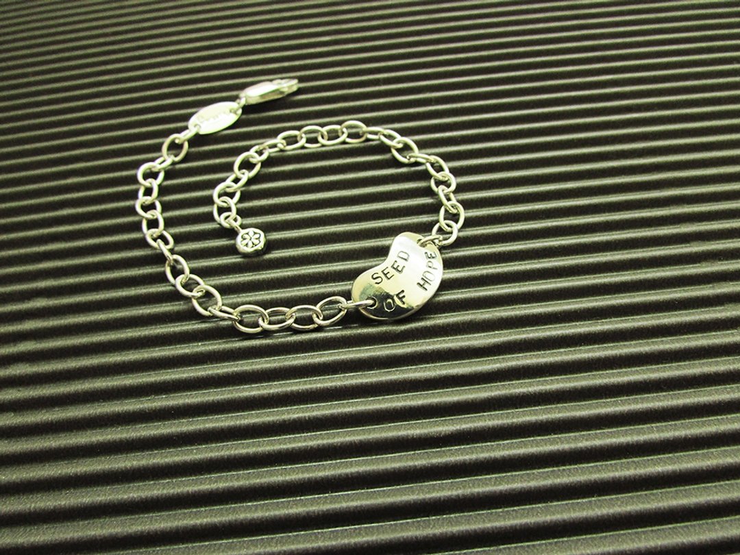 seed of hope bracelet_希望种子手链 | 设计师手作 女性手链 - 手链/手环 - 银 银色