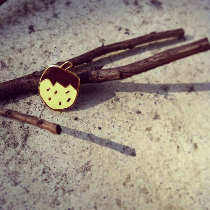 梦想果实（咖啡帽子）☉手作耳环（单支） - 耳环/耳夹 - 其他金属 多色