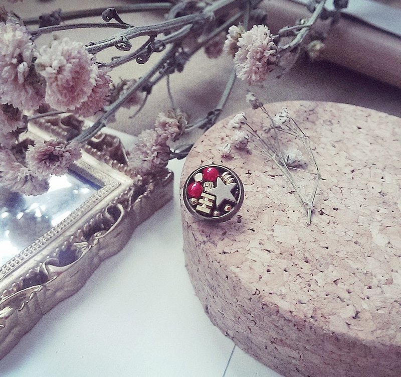 独家设计 手工珠宝盒大耳环(单)(10mm) / 新年 福星高照 - 耳环/耳夹 - 其他金属 红色