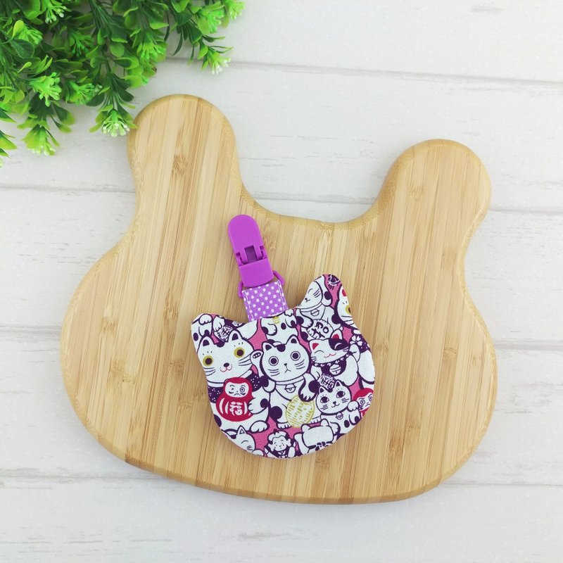 满满招财猫。猫咪造型平安符袋 (可加价绣名字) - 平安符/符袋 - 棉．麻 紫色