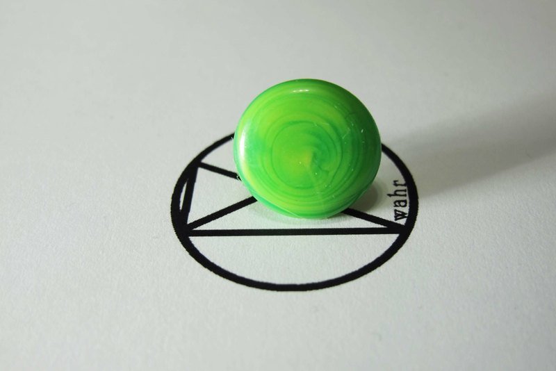 【Wahr】草绿耳环 - 耳环/耳夹 - 防水材质 绿色