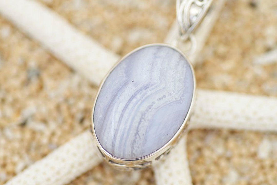 Blue lace agate pendant top - 项链 - 宝石 蓝色