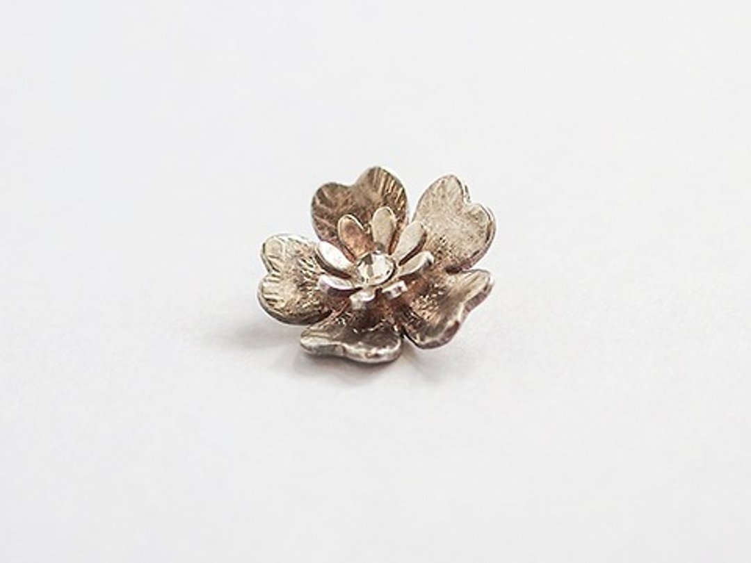 绽放 纯银花朵项链 山樱花 - 项链 - 其他金属 白色