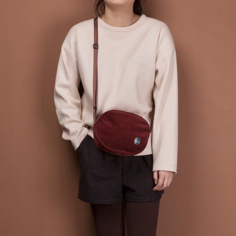 ntmy.重磅水洗灯芯绒椭圆小挎包 单肩背包 斜背包 - 侧背包/斜挎包 - 其他材质 红色