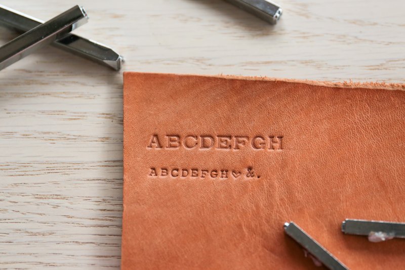 Shekinah 手工皮革  刻字服务 请勿单独下单 - 其他 - 真皮 咖啡色