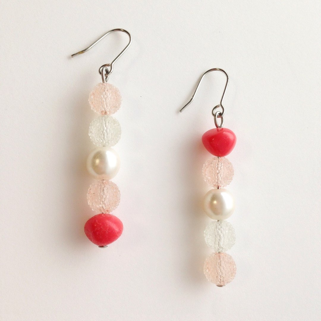 Colorful line Pierce: Pink - 耳环/耳夹 - 玻璃 红色