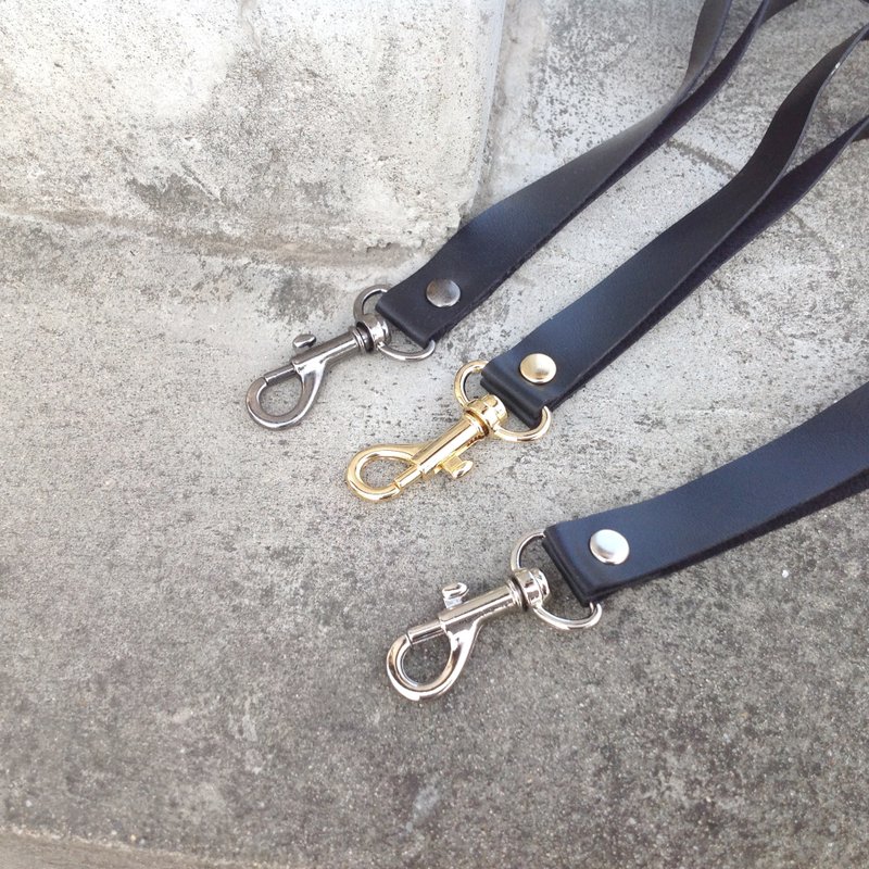 挂什么都可以挂颈皮绳    金/银/镍 - 项链 - 其他材质 黑色