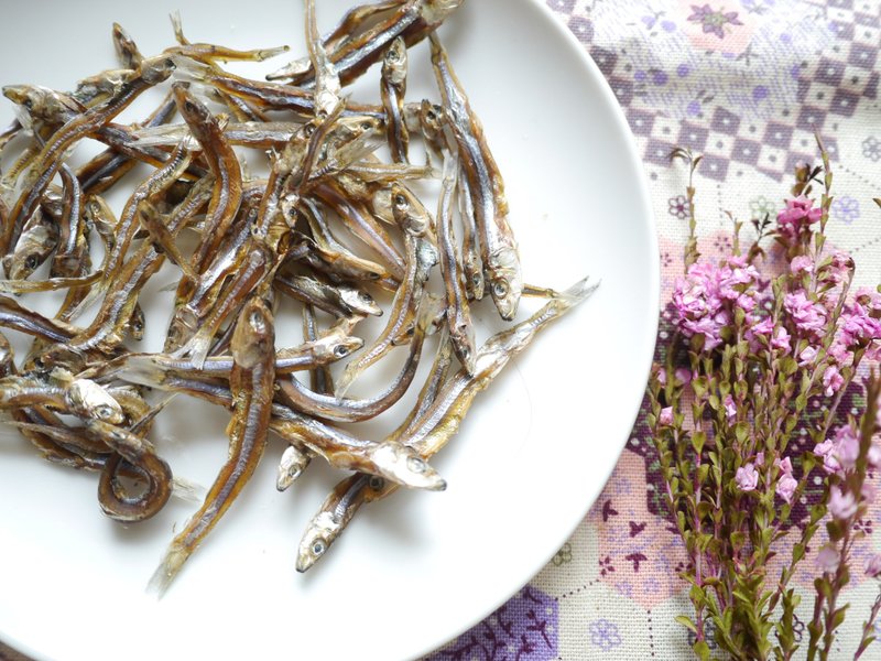 三毛烘培坊 天然宠物肉干(猫咪也适合)-无盐丁香鱼干 25克 - 零食/点心 - 新鲜食材 