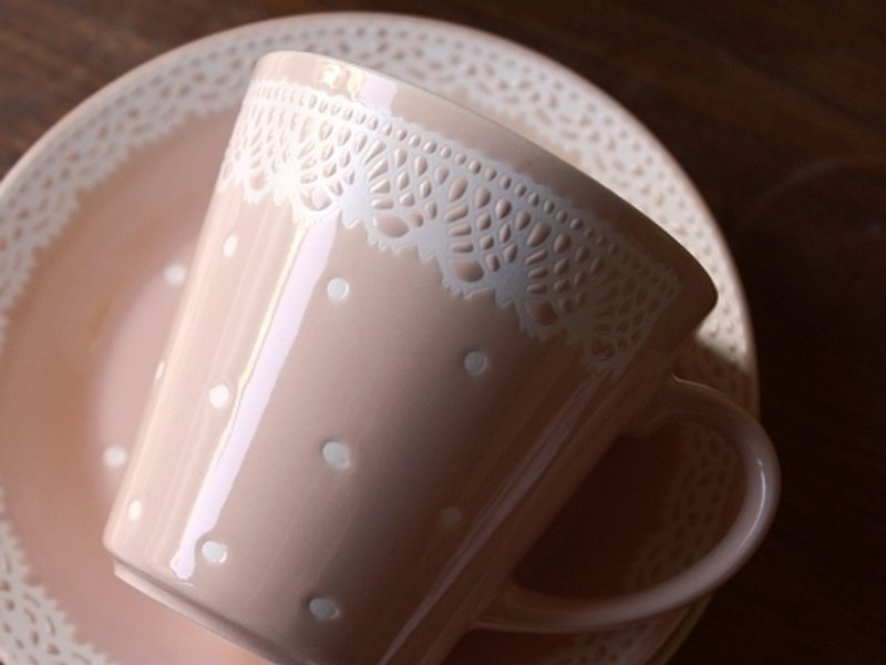 fillette少女心情 蕾丝与水玉马克杯 粉红 *点点缤纷，像是圣诞节飘落的白雪 - 咖啡杯/马克杯 - 其他材质 粉红色