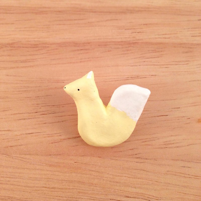 狐狸胸针 别针 - 胸针 - 其他材质 黄色