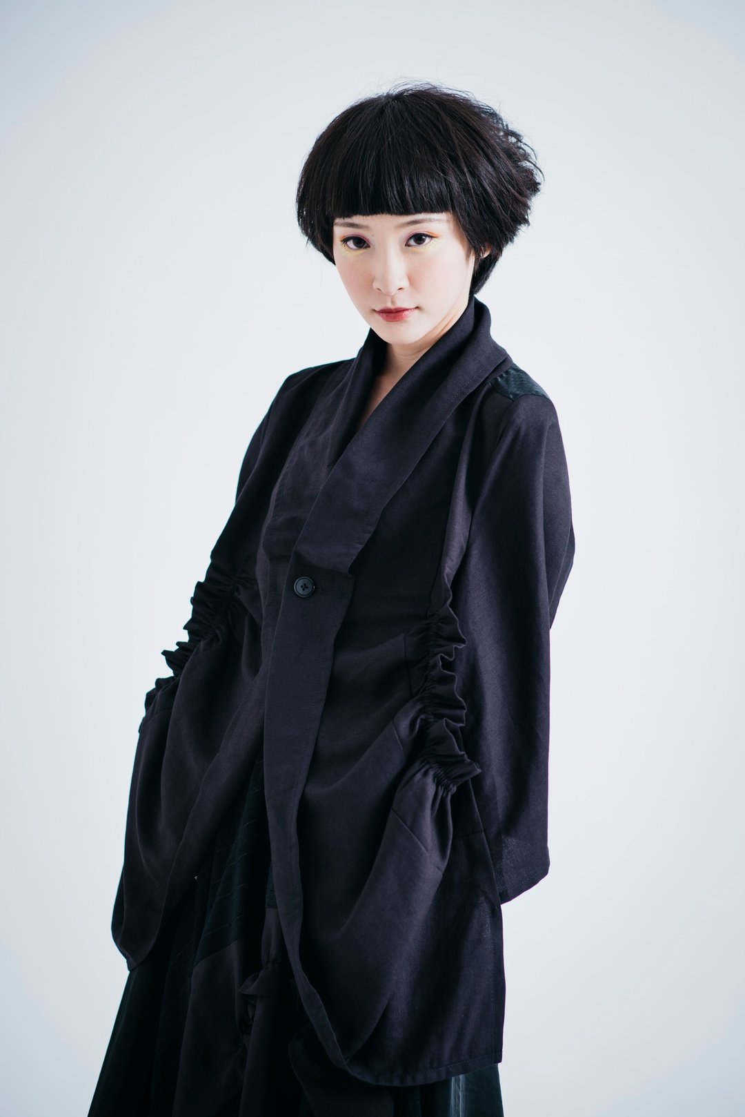 moi non plus 黑珊瑚罩衫 - 女装休闲/机能外套 - 棉 黑色