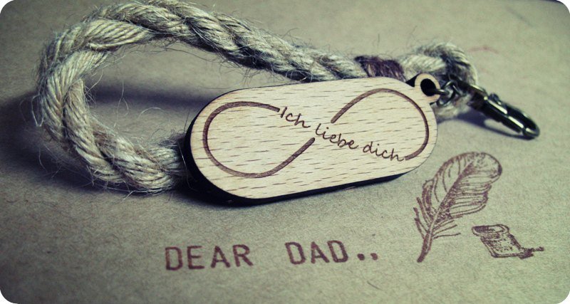 【梦想手感老爸】 ich liebe dich 手感原味钥匙圈 - 吊饰 - 木头 咖啡色