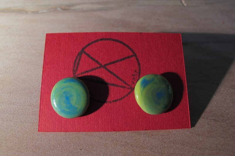 【Wahr】美人浓汤耳环 - 耳环/耳夹 - 其他材质 多色