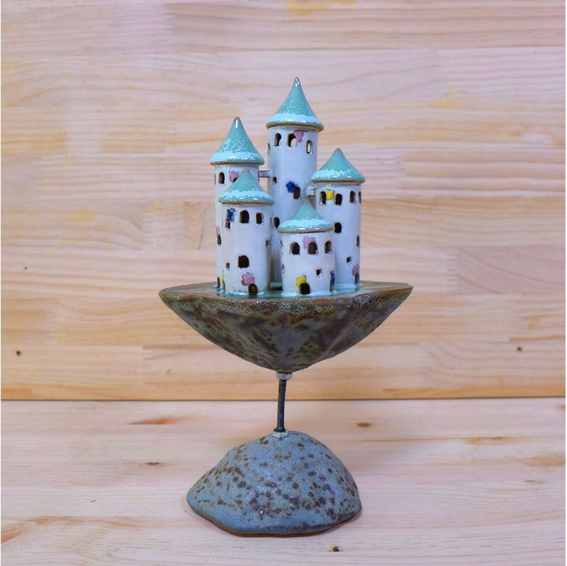 N131白房子漂浮音乐盒 - 花瓶/陶器 - 陶 白色